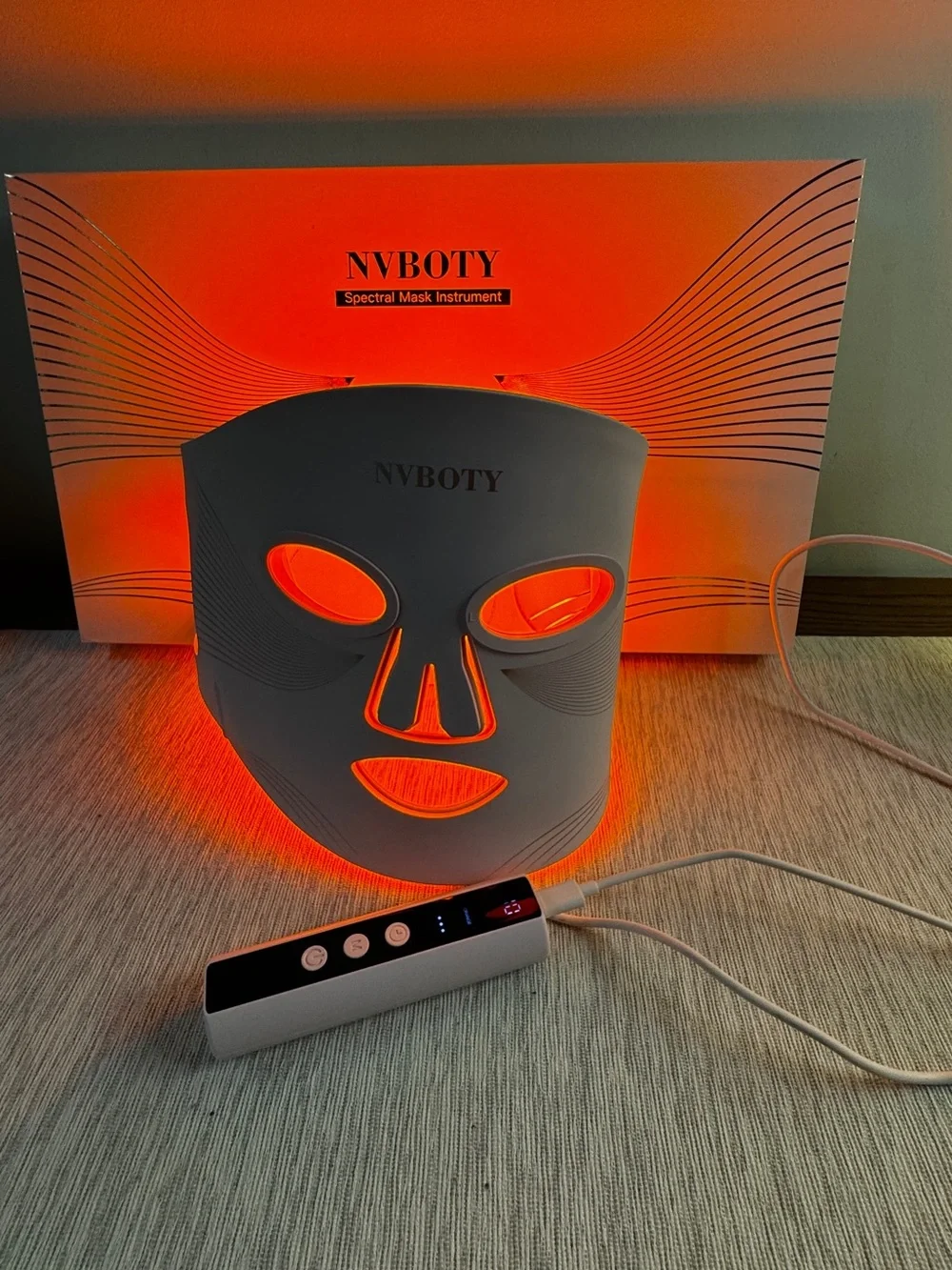 Red LED Facial Mask – Hands-Free Spectral Therapy